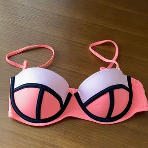Victoria’s Secret Bathing Suit Top